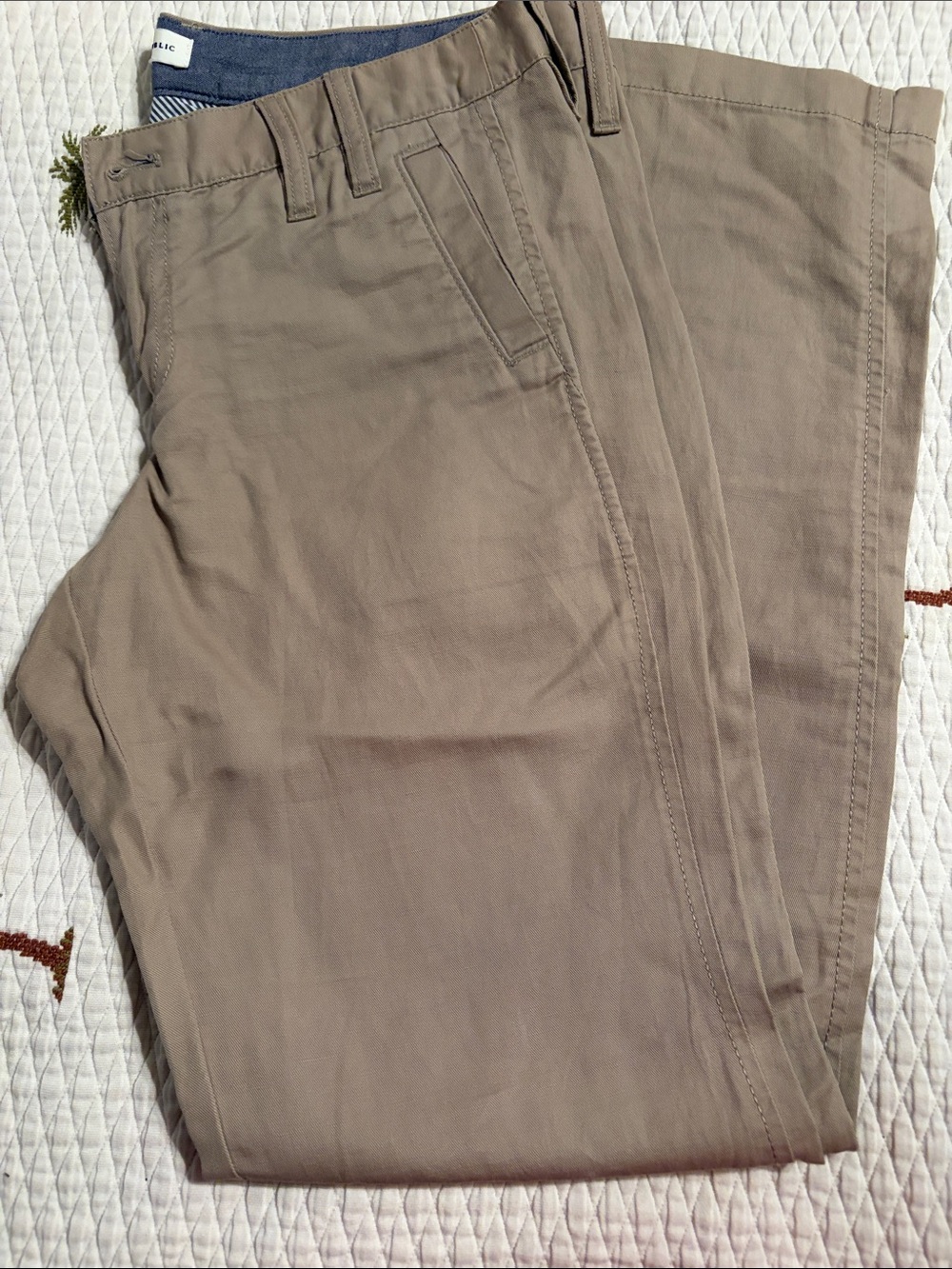 Banana Republic Womens Chinos in Light Taupe